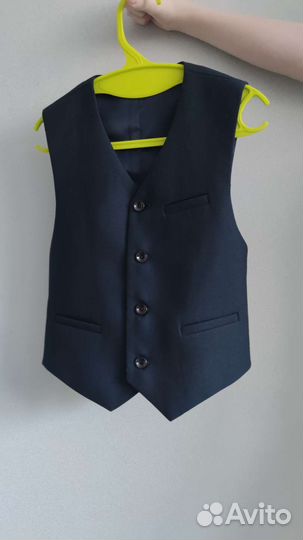 Костюм для мальчика (жилетка+брюки+рубашка) р. 128