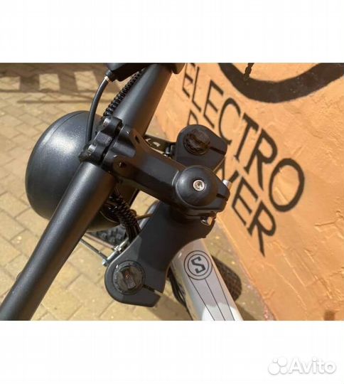 Электровелосипед fatbike GT V8