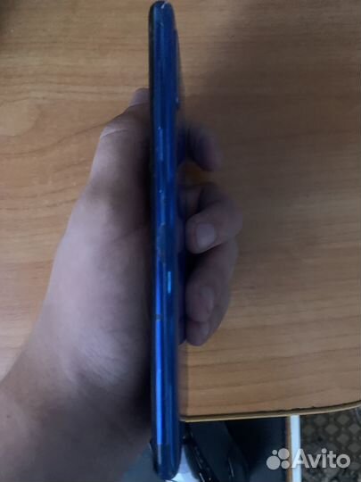 Samsung Galaxy A50, 4/64 ГБ