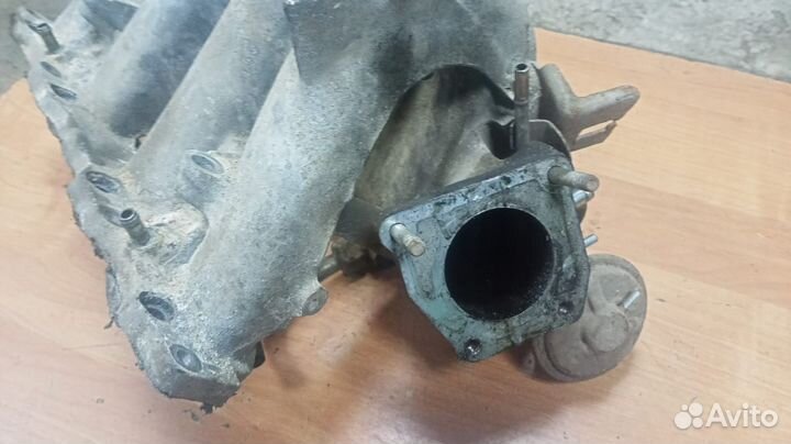 Впускной коллектор Mazda 626 GE FS 2.0