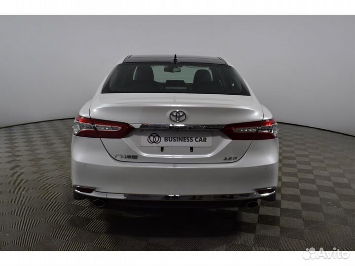 Toyota Camry 2.5 AT, 2023