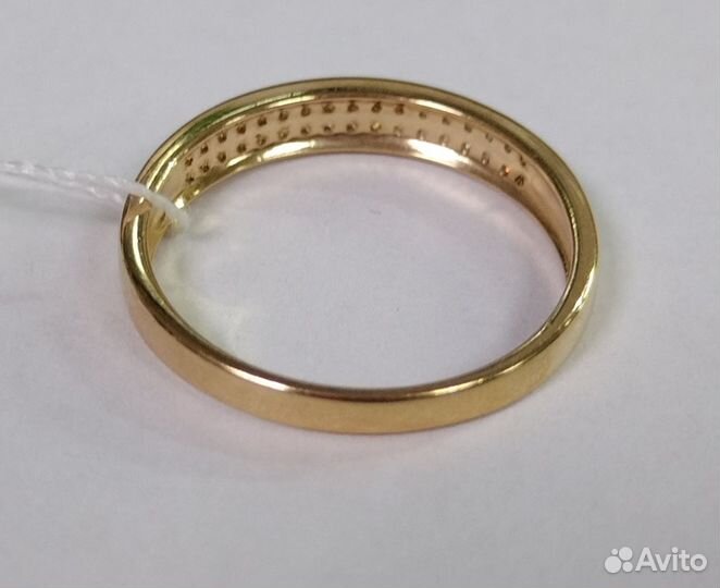 Золотое кольцо с бриллиантом (18900)