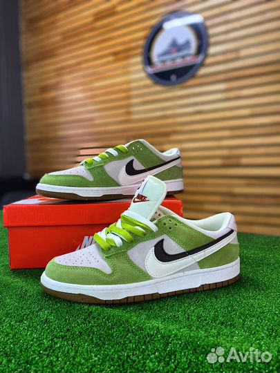 Кроссовки Nike Dunk low Sb low green