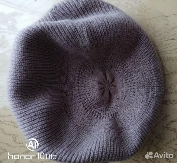 Берет женский из ангорки