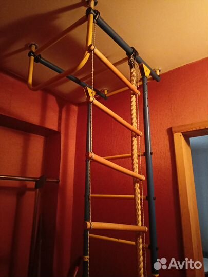 Детская шведская стенка с турником