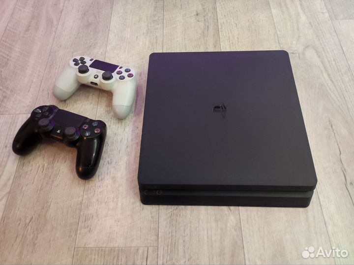 Sony PS4 slim 1tb + 2 геймпада