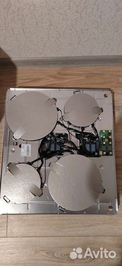 Индукционная варочная панель 4 конфорки