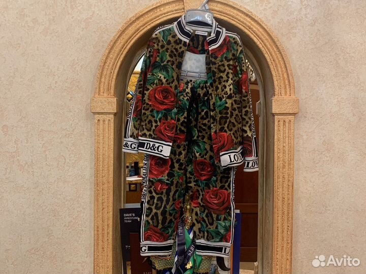 Dolce gabbana костюм/ бронь до 06.07