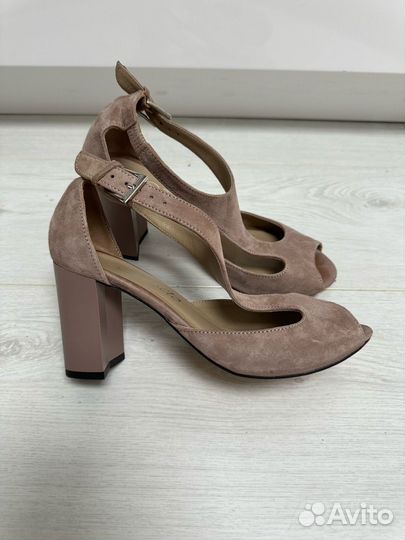 Босоножки женские 37 размер