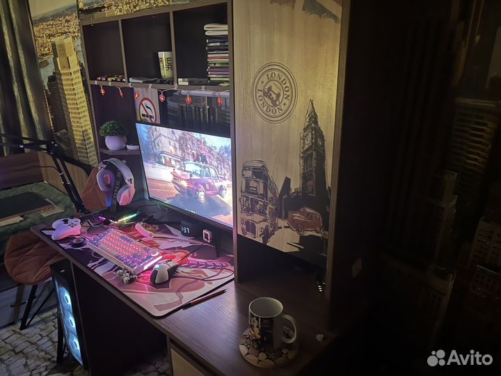 Компьютерный стол