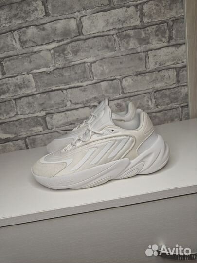 Adidas Ozelia Cloud White
