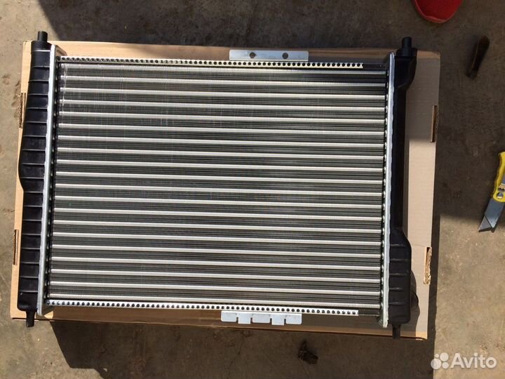 Радиатор охлаждения Шевроле Ланос без кондиционера