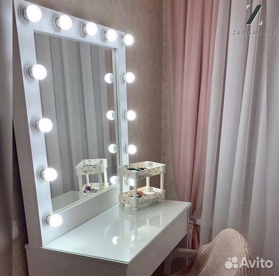 Гримерное зеркало