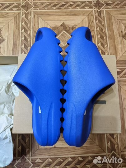 Adidas yeezy slide azure тапки