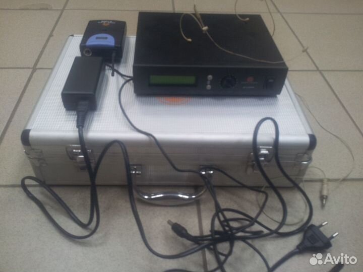 Радио микрофон Arthur Forty