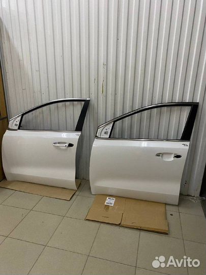 Kia Sportage 4 дверь передняя левая