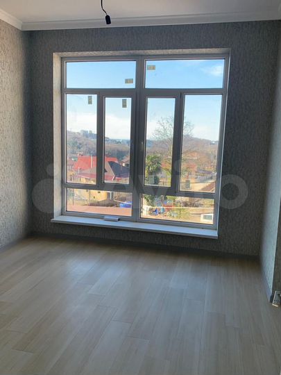 Коттедж 265 м² на участке 7 сот.