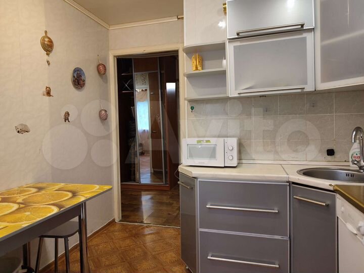 2-к. квартира, 56 м², 1/2 эт.