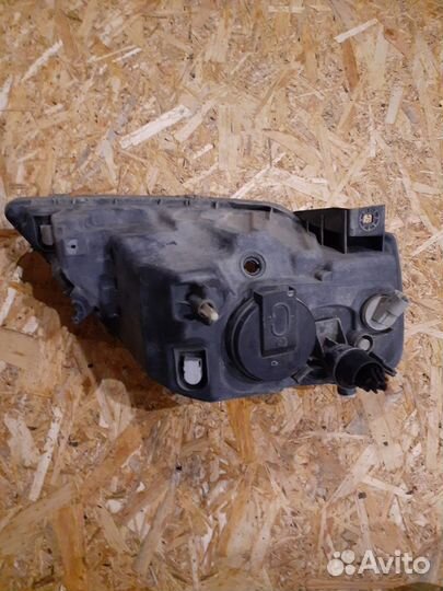 Renault Logan 1 фаза 2 фара левая