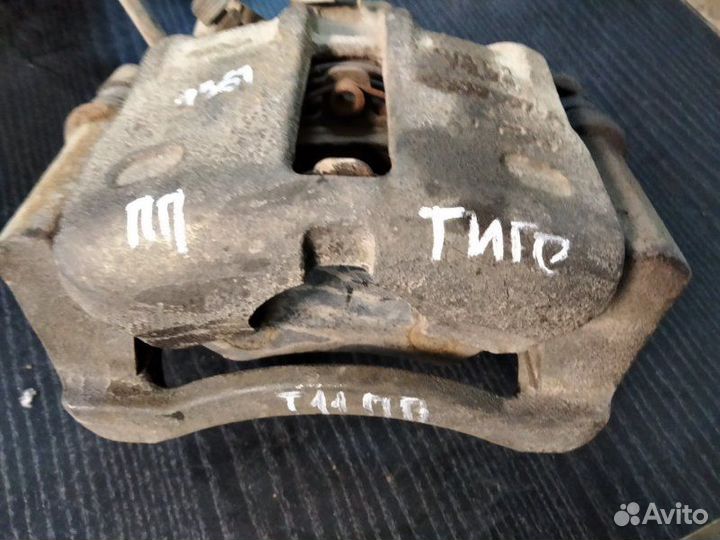 Суппорт передний правый Chery Tiggo T11 2.4 2007
