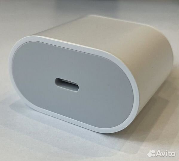 Блок питания для iPhone