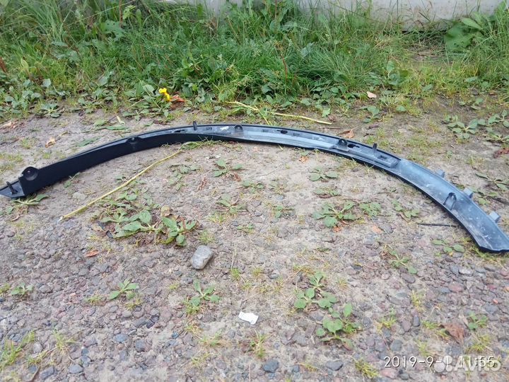 Накладка колёсной арки передняя левая Volvo XC90