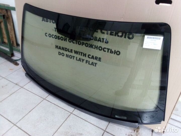 Стекло лобовое Chevrolet Camaro cabrio