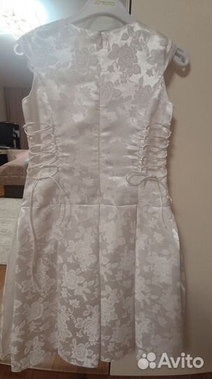 Нарядное платье для девочки 122 128