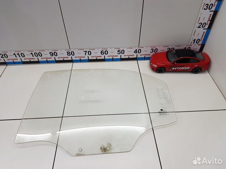 Стекло двери заднее левое