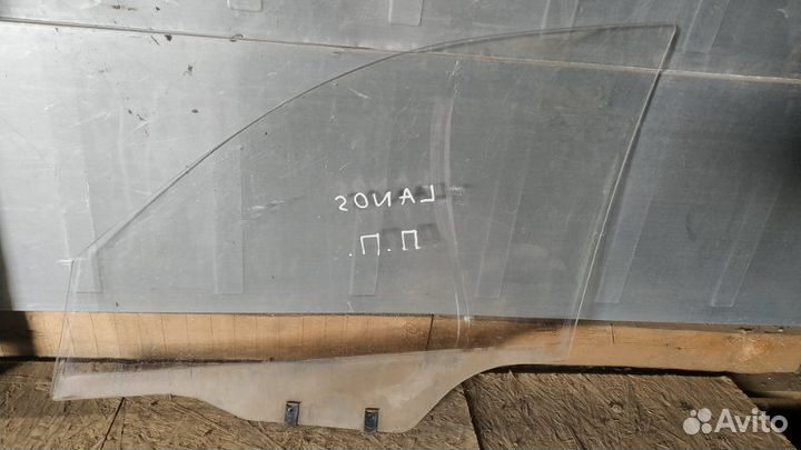 Стекло переднее правое Chevrolet Lanos 2005-2009