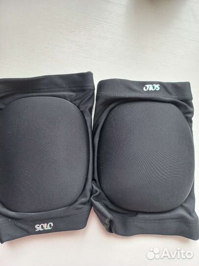 Наколенники спортивные