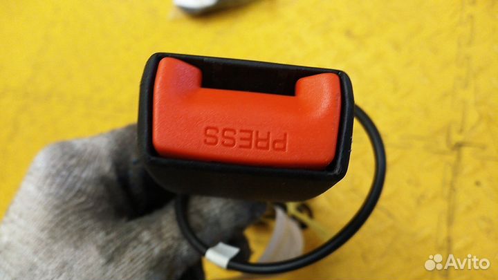 Ответная часть ремня безопасности Octavia Tour (A4