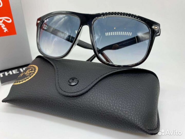 Солнцезащитные очки Ray Ban