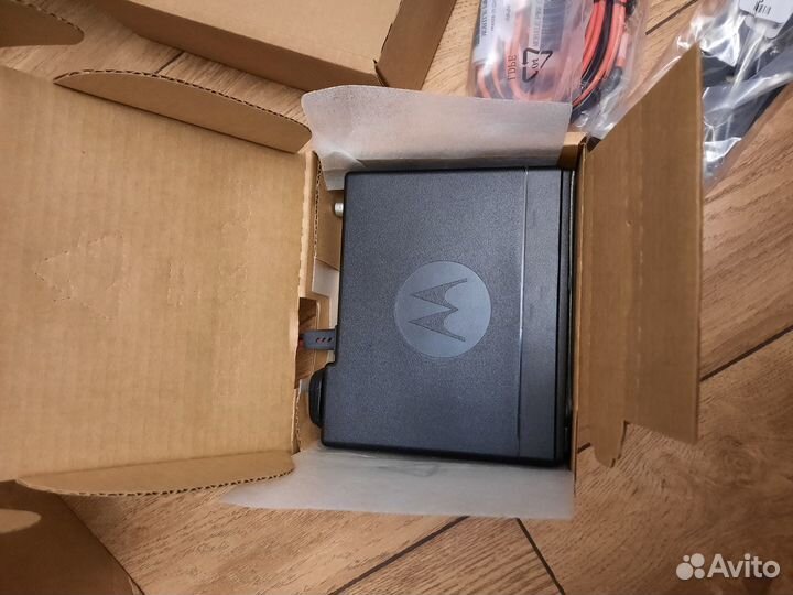 Motorola DM1400 VHF, UHF