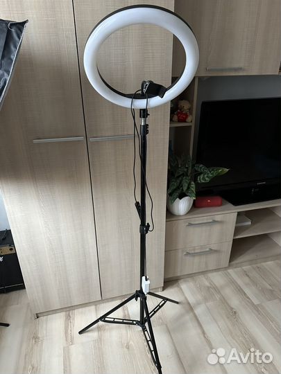 Кольцевая лампа