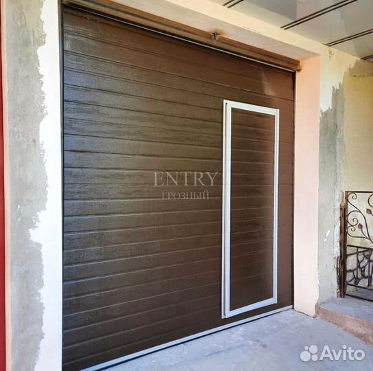 Ворота гаражные секционные