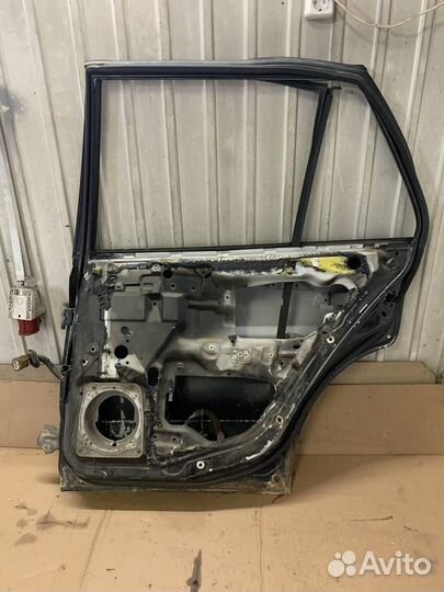 Дверь RR mitsubishi legnum EA1W