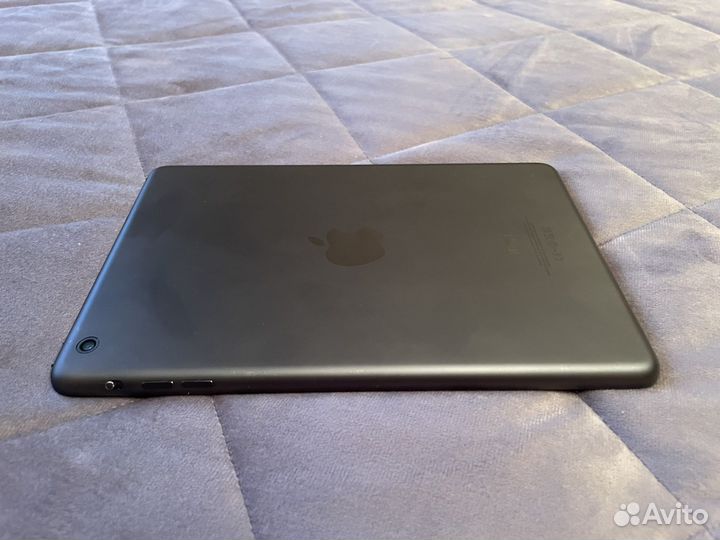 Apple iPad mini 16Gb Wi-Fi Black (md528rs/A)