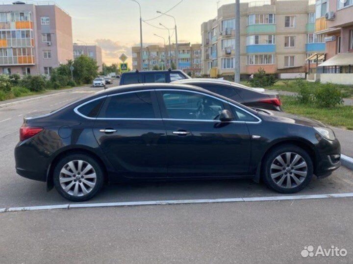 Opel Astra 1.6 AT, 2012, 240 000 км