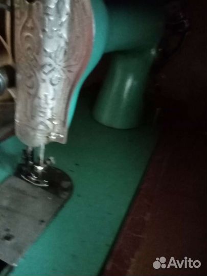 Машина швейная