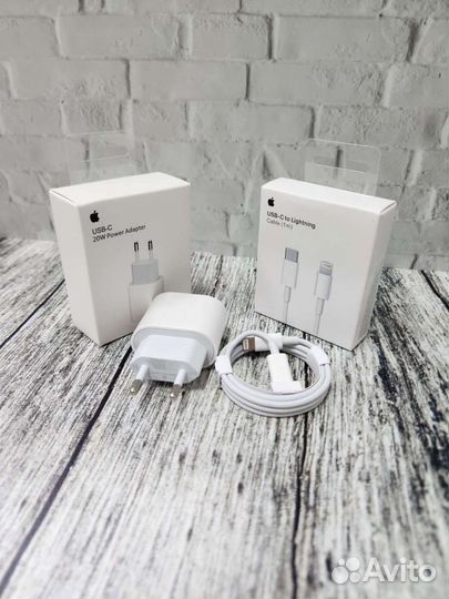 Зарядное устройство для телефона Apple