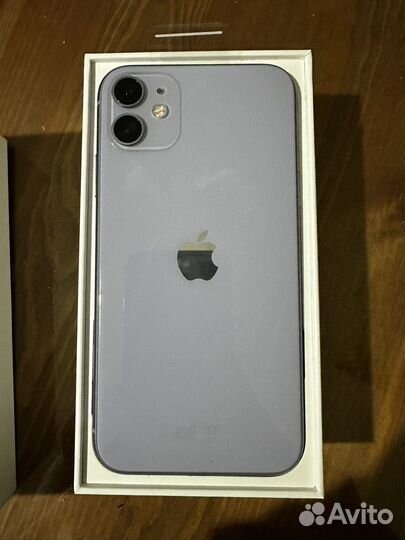 iPhone 11, 64 ГБ