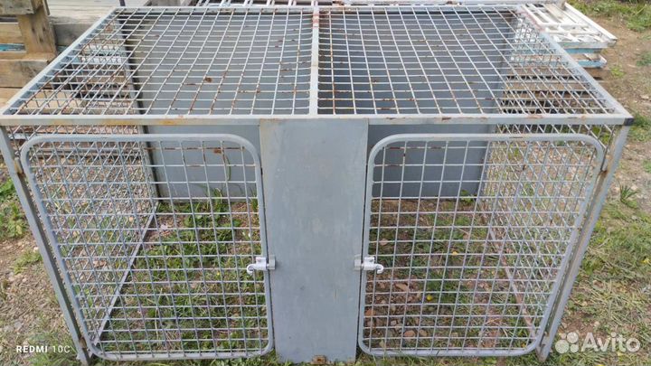 Продаю металлическую клетку