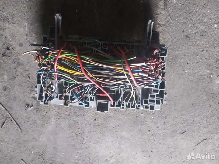 Блок предохранителей Опель Астра F