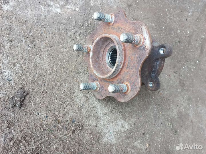 Ступица от ниссан х трейл
