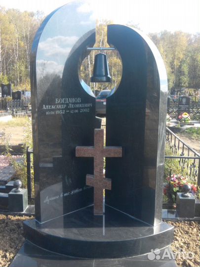 Памятник из гранита