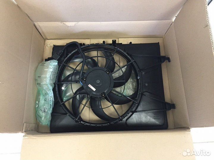 Вентилятор охлаждения радиатора Hyundai Elantra HD