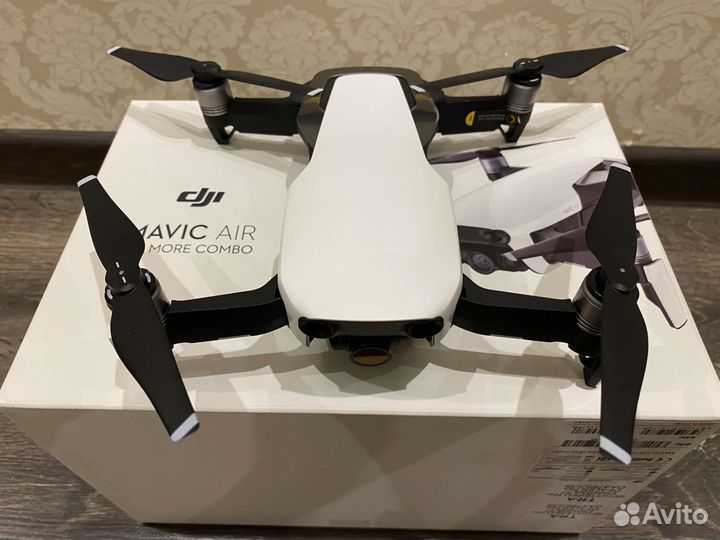 Квадрокоптер DJI Mavic Air fly more combo