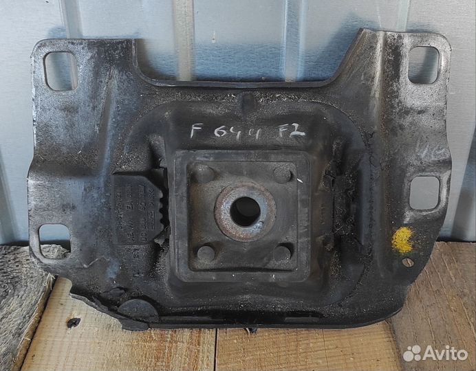 Подушка кпп передняя левая Ford Focus 2 1.6