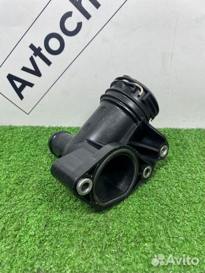 Фланец системы охлаждения Mercedes-Benz Gle-Class